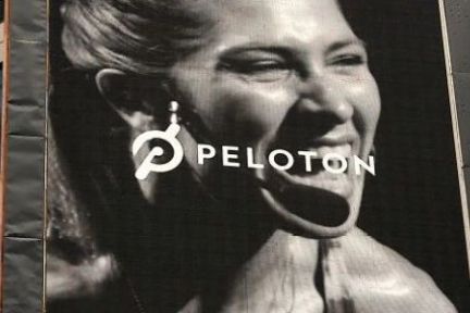 上市一周市值蒸发18亿美金，“健身界苹果”Peloton走下神坛？