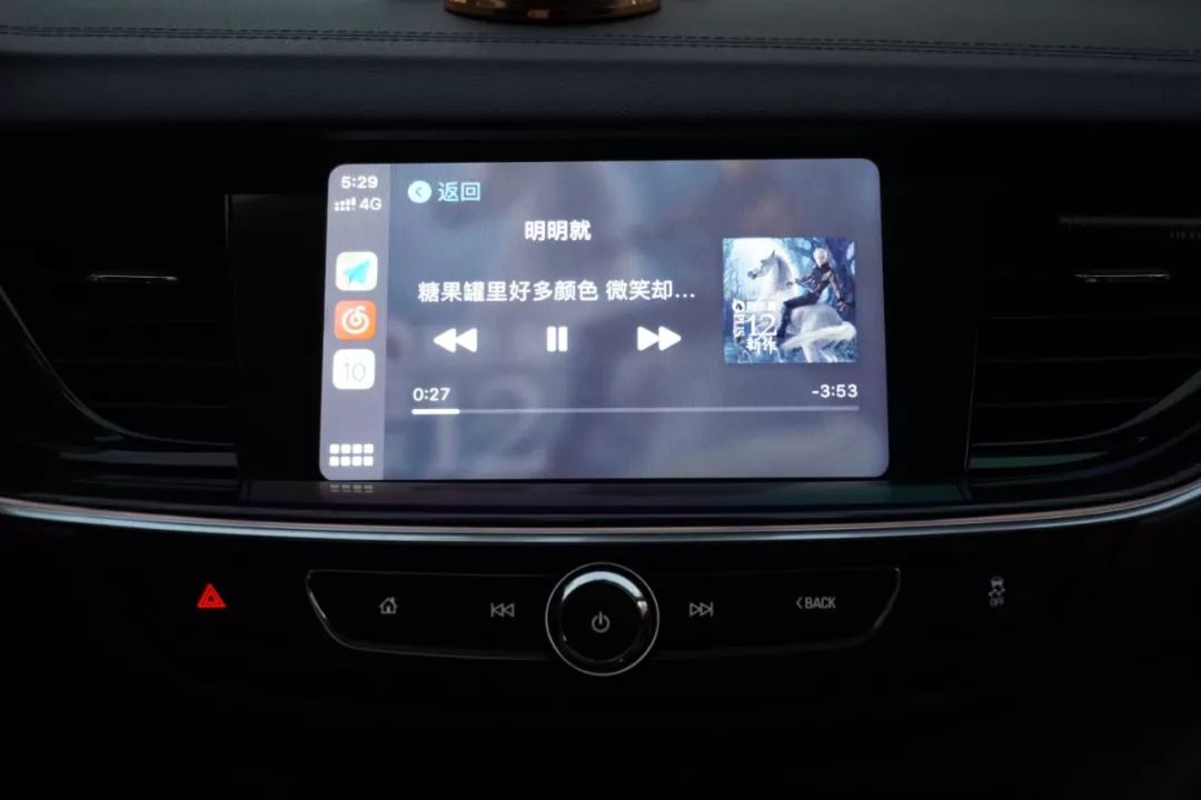 iOS 13 下的 CarPlay 真香，但它很难成为车机的未来