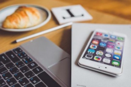 为什么我的手机、平板和游戏机都长成了一个样？