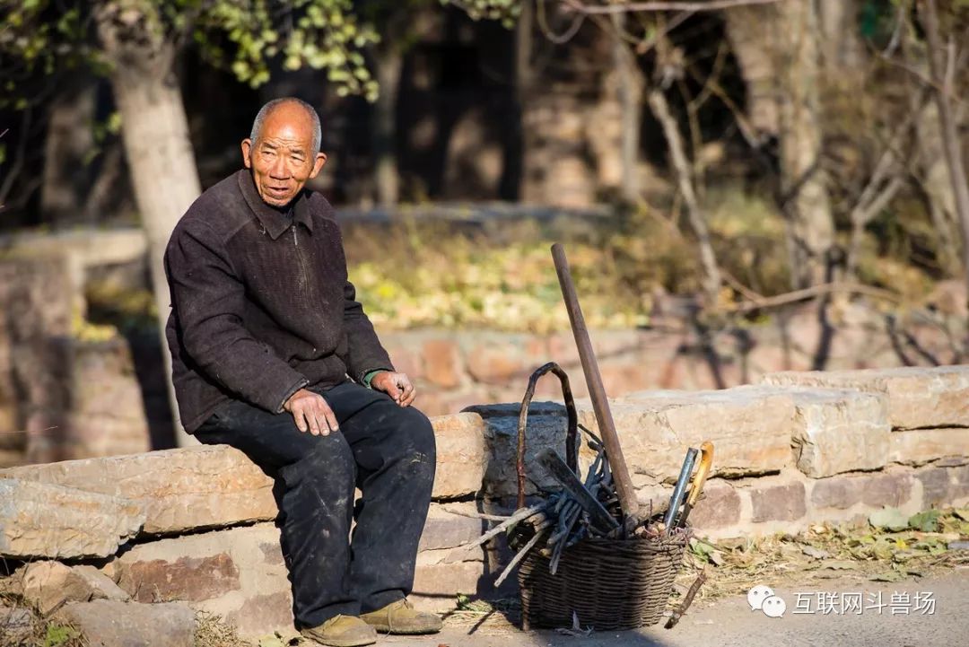快手的野望：乡土圈层的穿透与瓶颈