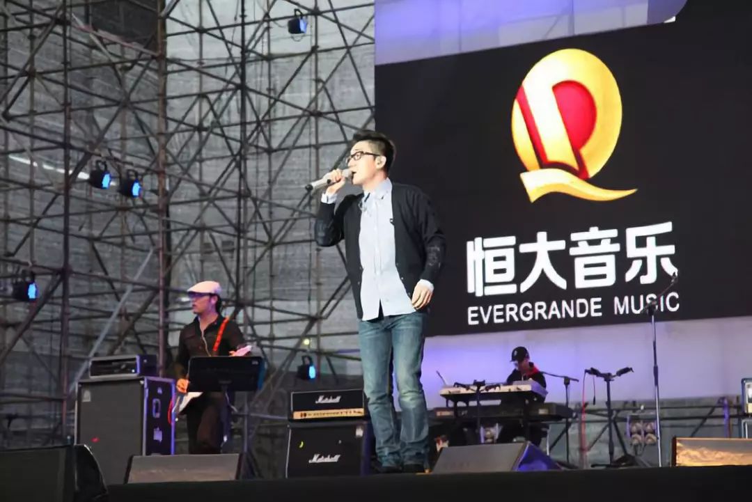 高晓松“溃逃”阿里：合格的文人，不合格的商人
