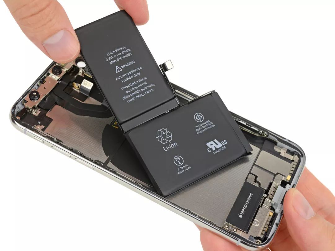 没法给手机换电池，怎么就变成一件理所当然的事了？