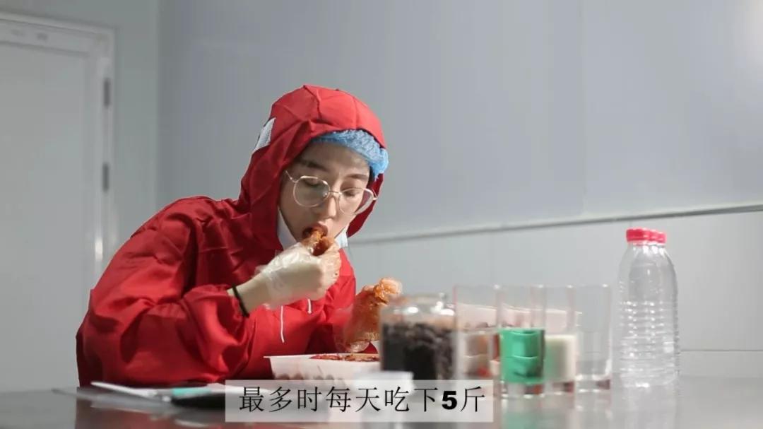 中国小龙虾打入世界杯，年薪60万的品虾师为何“难寻”？