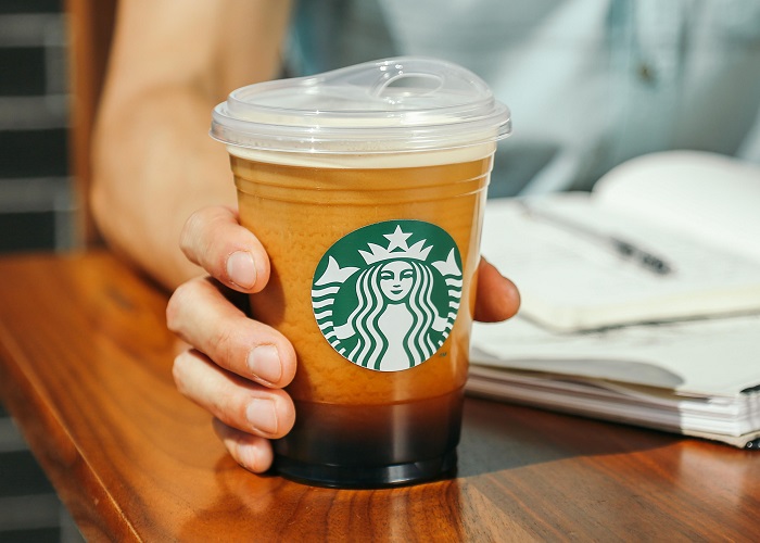 八点一氪 | 小米昨日股价大涨13%；Keep完成1.27亿美元D轮融资；今日头条上线「放心借」