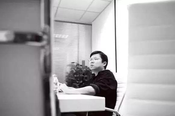 抖音快手竞逐商业化：期待与焦虑并存