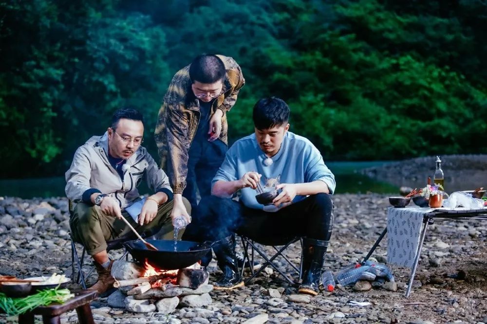 优爱腾芒2020综艺战：年轻化持续、美食体育成香饽饽，带货节目强势崛起