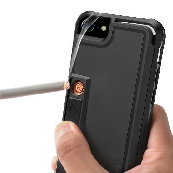  iPhone 保护壳既能用来点烟，还能当开瓶器使