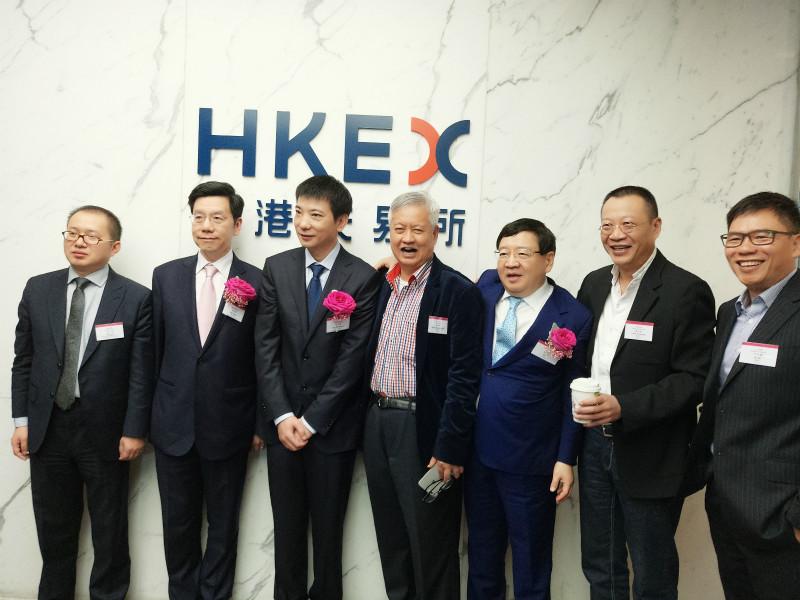 美图正式登陆港交所 
