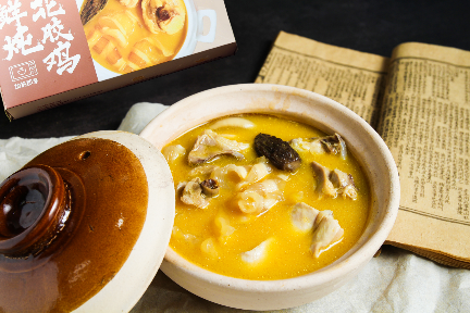 海底捞、西贝大步“零售化”，餐饮和零售到底是敌是友？｜超级观点