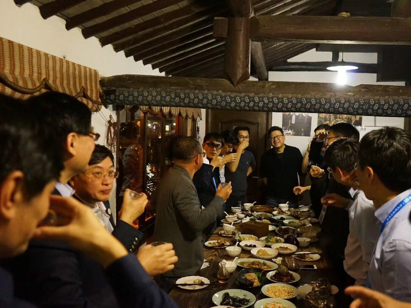 网易丁磊的乌镇饭局：马化腾、李彦宏、刘强东等出席