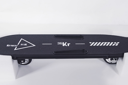 科氪 | 现实版的柯南电动滑板，撩妹新神器