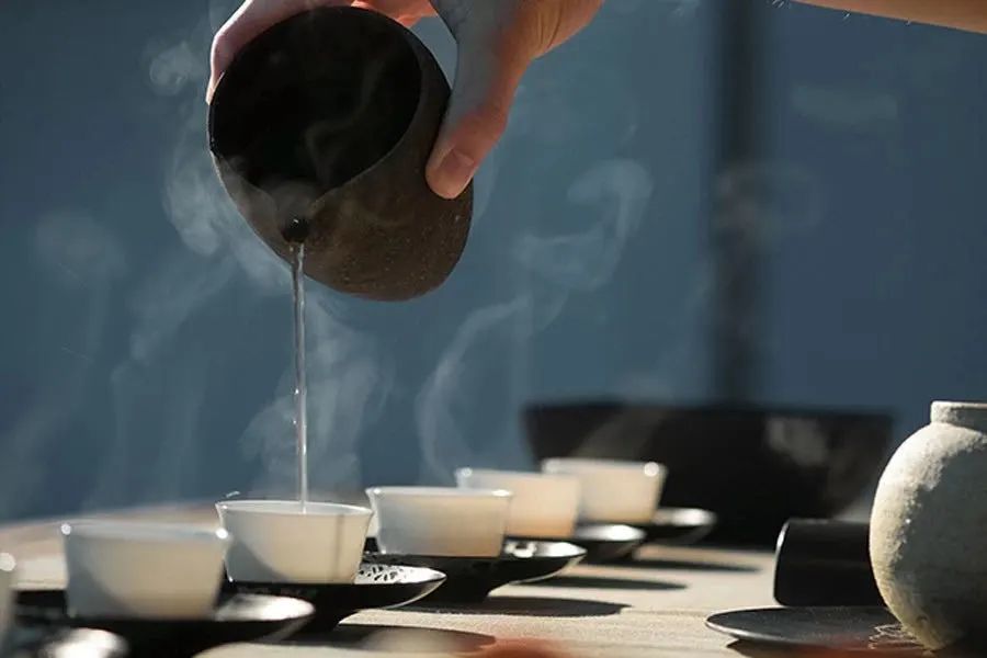 喜茶涨价背后：一杯新茶饮的纯利只有10%？