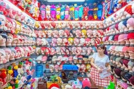 义乌等候全世界：电商、直播与不准备烧钱的小商品商户
