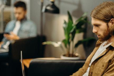 两个程序员的寓言：2500行代码的程序，一定比500行的好吗？