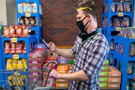 一边骂一边用，疫情下的新零售行业该如何自处？