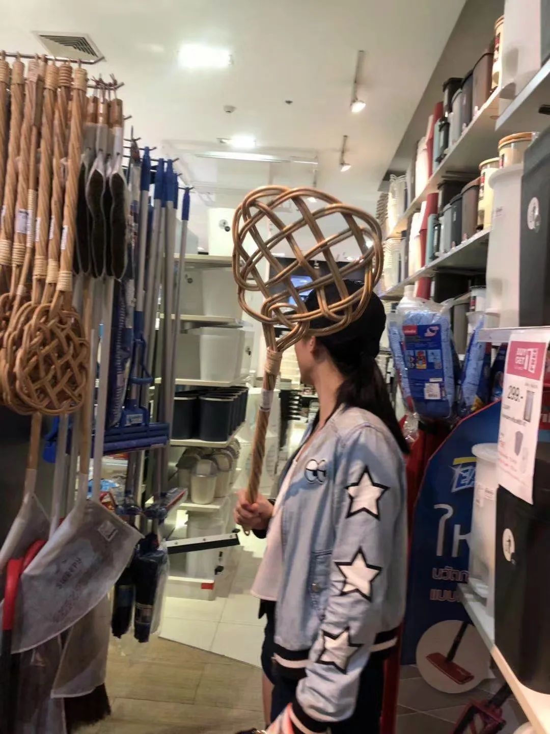 腰部网红的影响力矩阵宿命：账号一摞，机会不多