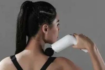 99就能买到的筋膜枪，罗永浩凭什么卖899？