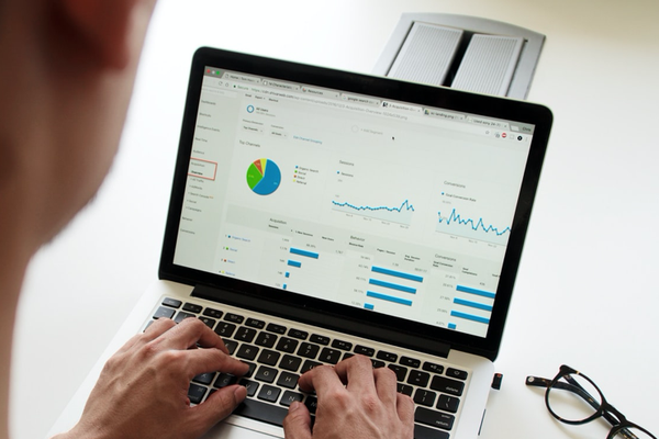 36氪首发 | 「易参」完成顺为领投 Pre-A 轮融资，为企业提供一站式股权服务