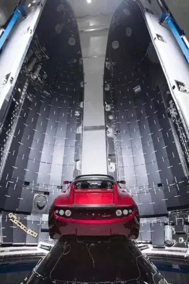 SpaceX载人首飞成功，硅谷钢铁侠马斯克是怎样炼成的？