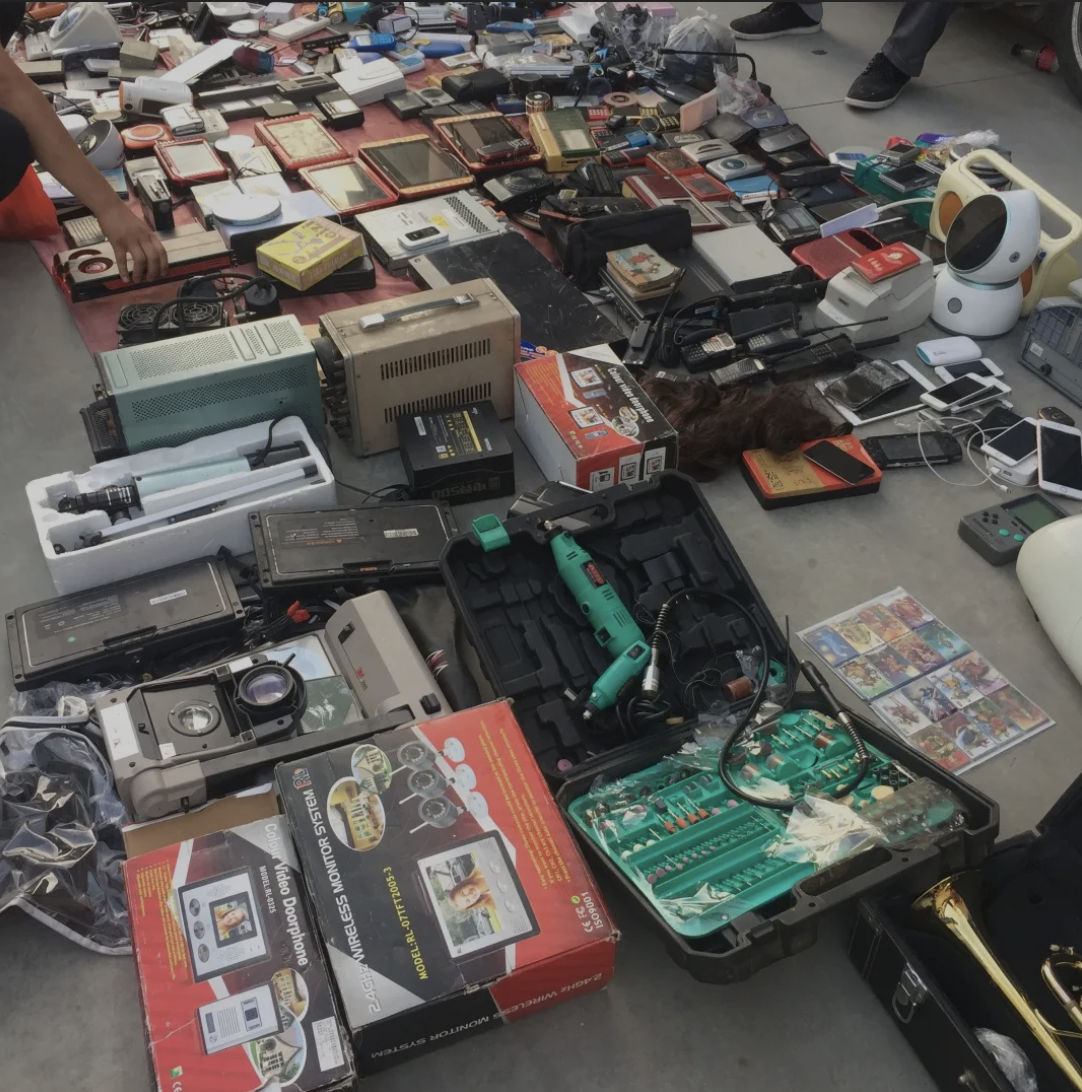 我在北京鬼市摆地摊