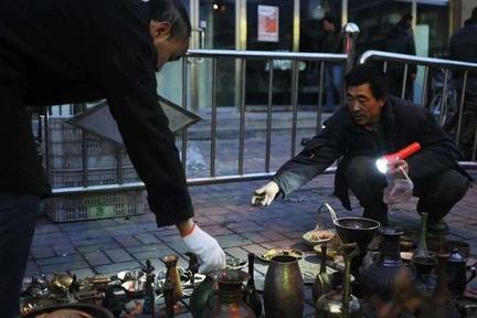 一年获得 5 轮融资，有了直播的文玩电商为何异军突起？