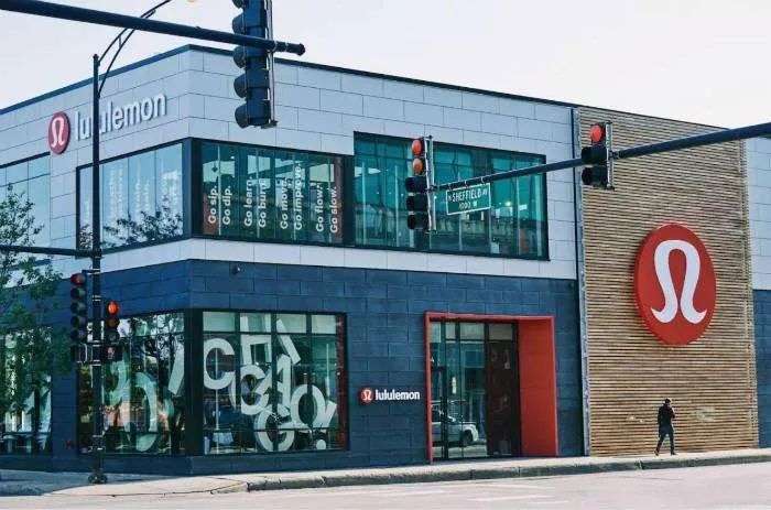江小白、莫小仙、lululemon、Onecup……这里藏着新一代消费品牌崛起的秘密