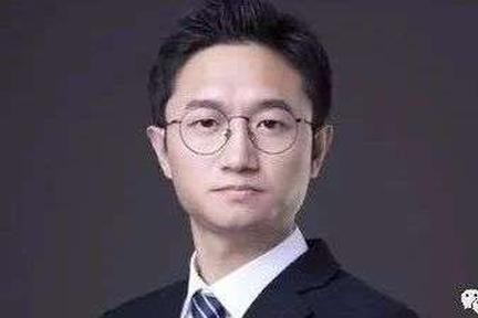 SaaS：小企业向左、大企业向右