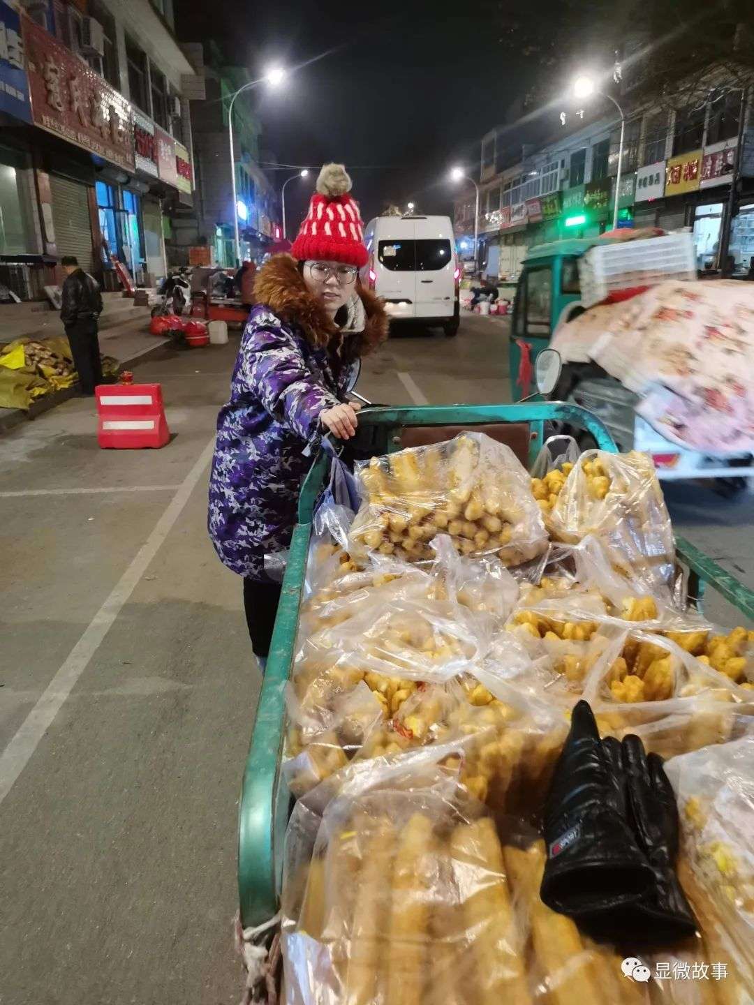 在夜市的每一个角落，他们创造着永不散去的人间烟火