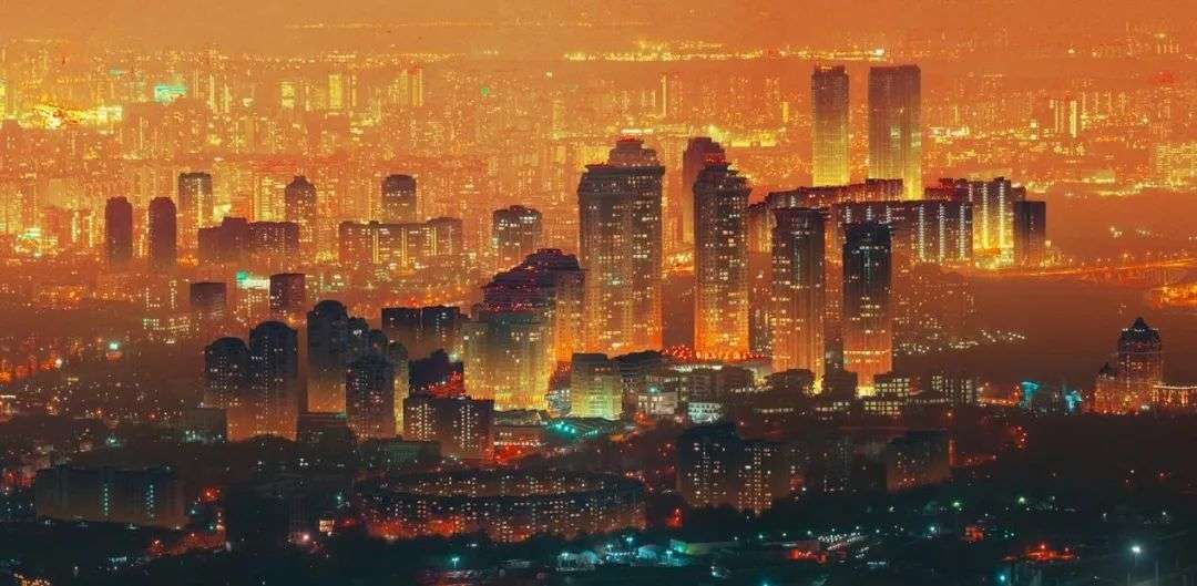 新知：为什么企业会衰亡，而城市很少会？