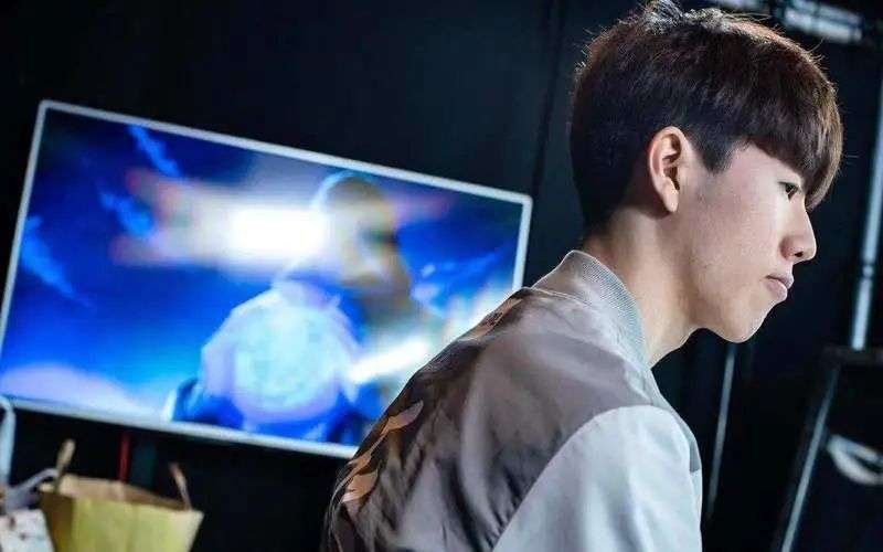 曾经的英雄联盟第一赛区跌落神坛，联盟化改革能拯救LCK吗？