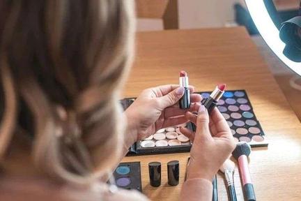 直播带货，有多少难逃的坑？