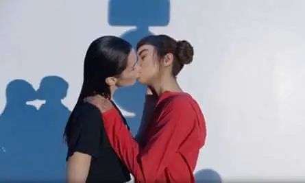 从情色偶像到大众网红，如今的虚拟偶像都在干什么？