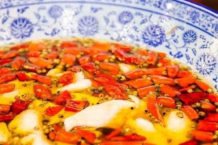 老干妈背后越来越薄的菜单，与千亿级复合调味品市场