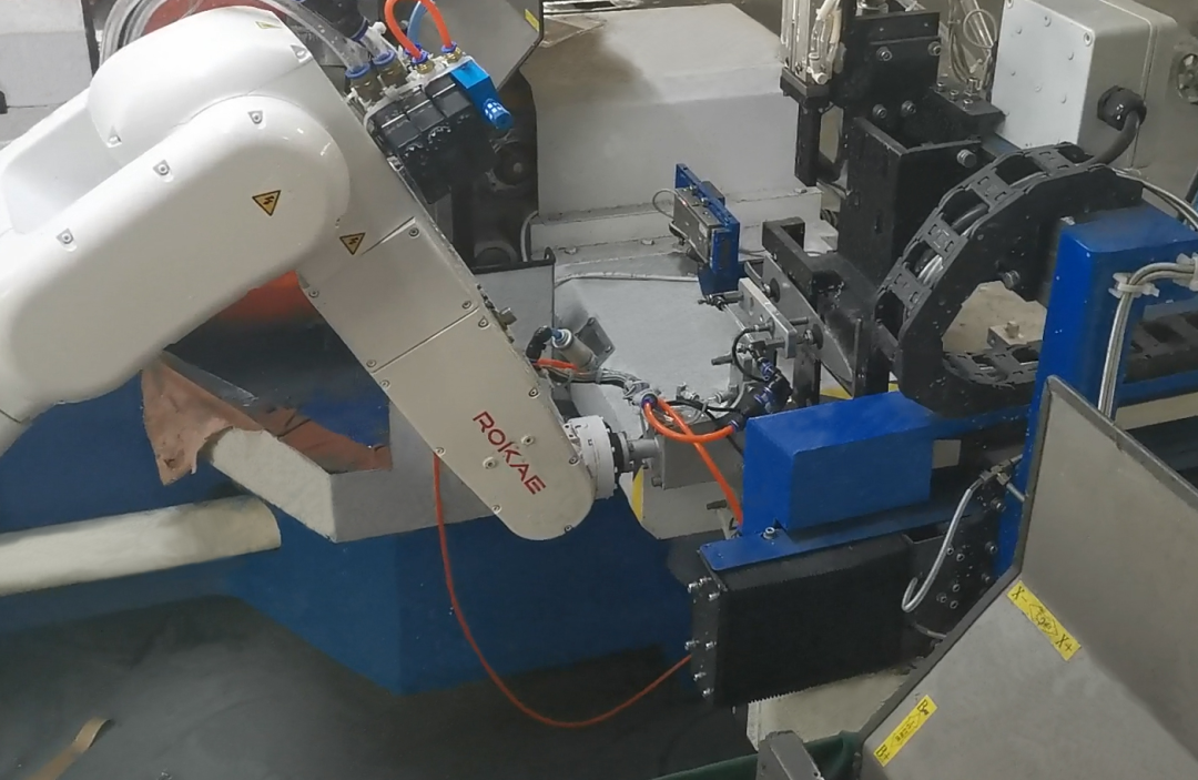 「珞石机器人」推出自动化刀剪打磨方案，已与张小泉达成合作