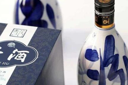 被时代抛下的“酒王”