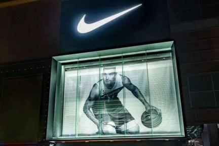 全球首家 Nike Rise 概念店开了：买鞋不用看码数，手机里藏着最酷的体验-36氪