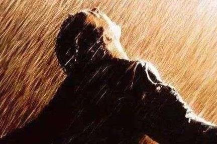 各行各业恢复往日熙攘，电影行业还在等待戈多