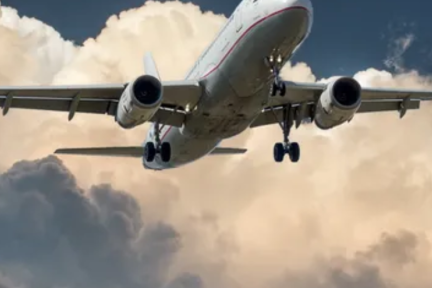 最前线丨飞猪推出“66元任性飞”，机票价格战硝烟再起？