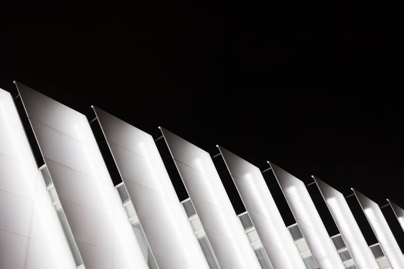 吴忌寒夺权无望？法院五次中止其变更法人行政诉讼