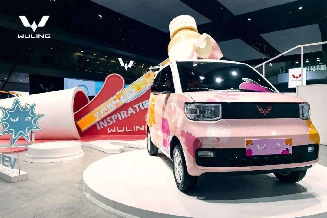 多图直击成都车展：小鹏蔚来正面「刚」，比亚迪「单挑」众豪车