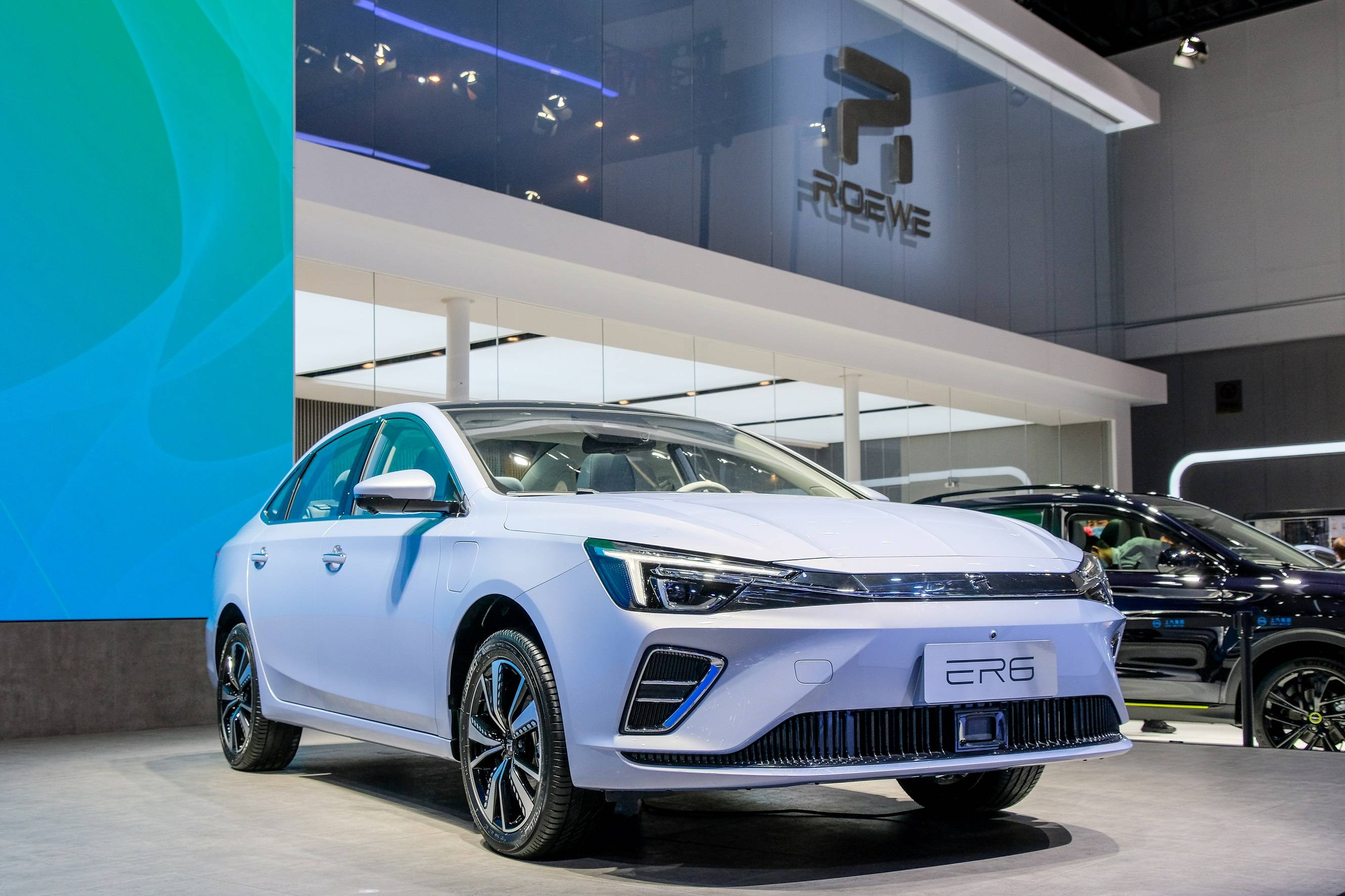 nextspeed丨上汽荣威r标首款旗舰轿车er6开启预售最长续航里程可达620