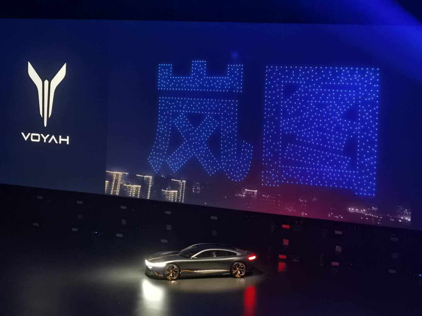手握四张底牌，东风能否大展「岚图」?