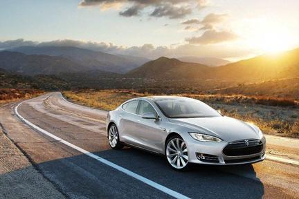 上半年特斯拉Model 3全球交付超14万辆，稳坐纯电动车销量冠军宝座