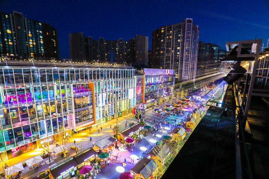 万科在北京改造了一条「脏乱差」旧街，探索城市空间重塑模式