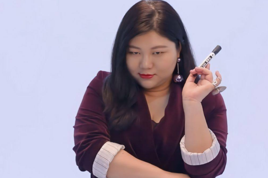 娱乐教母们的中年危机