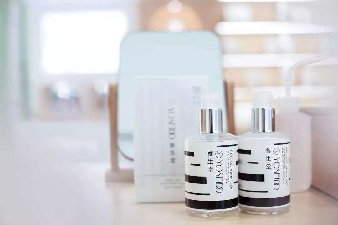 农夫山泉上市在即，低调创始人身价至少2300亿，仅次于马云马化腾