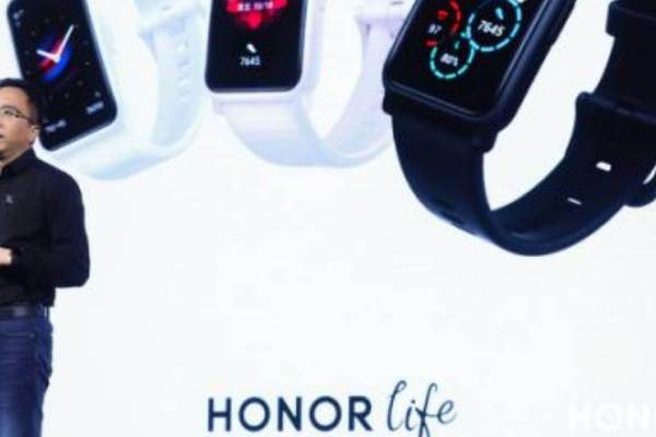 最前线丨荣耀发布游戏品牌“Hunter”，IoT种类还在扩张中