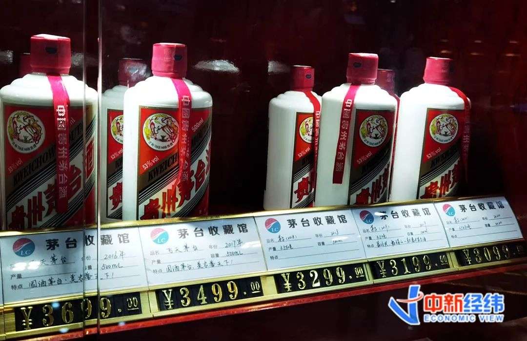 节前白酒厂家提价，经销商却优惠促销，为何？