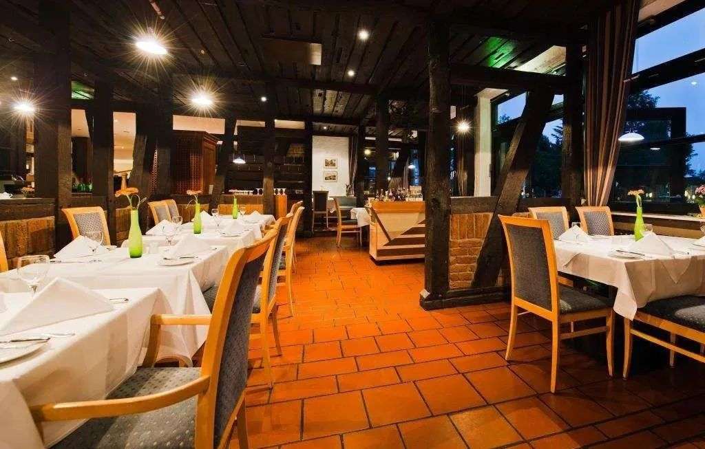 2020一场黑天鹅下来,餐饮酒店行业经历一场大清洗.