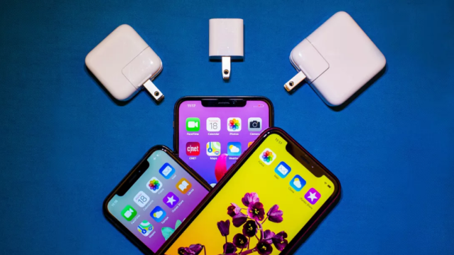 iPhone 12或许更简约，但它好拆好修吗？
